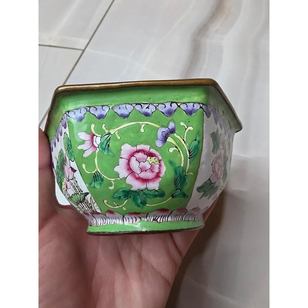 Vintage Chinese Cloisene Enamel Hexagonal Bowl Green Floral‎ Bird 4.25